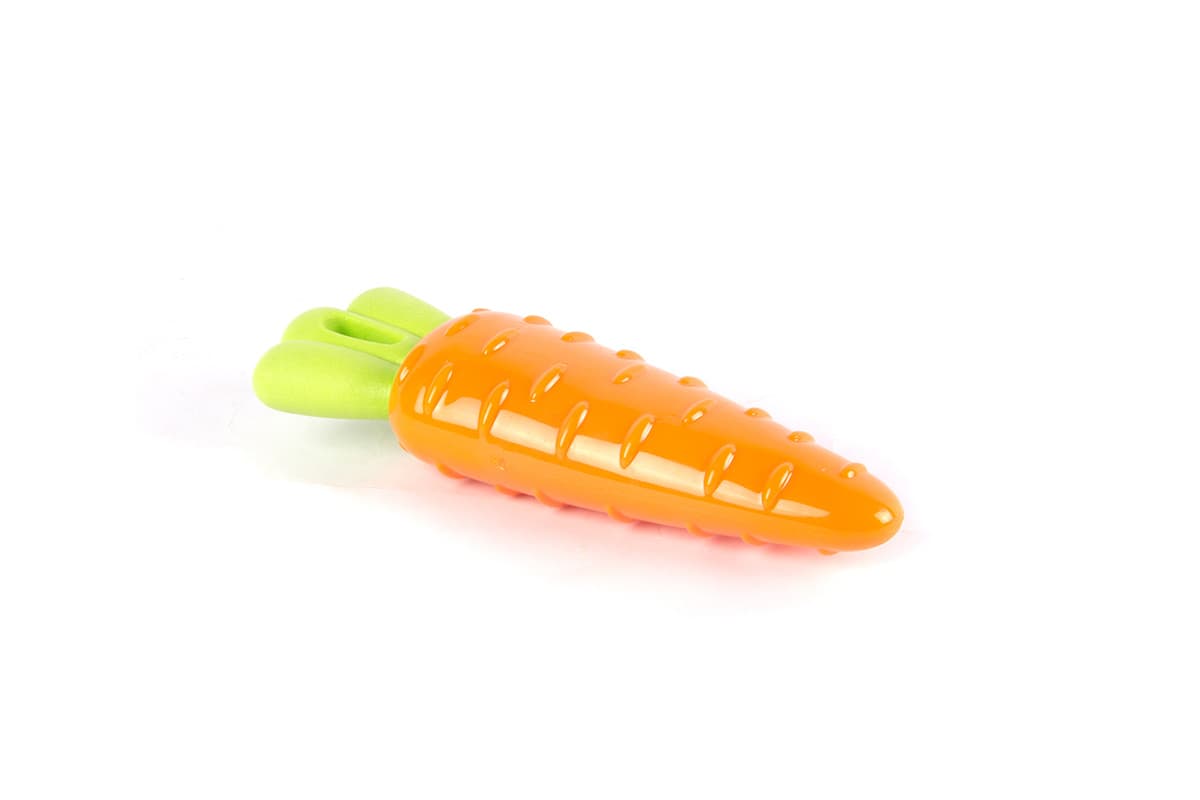 https://getvetco.com/wp-content/uploads/2021/03/FOFOS-Vegi-Bites-Carrot-Dog-Toy-Large-c1-pichi.jpg